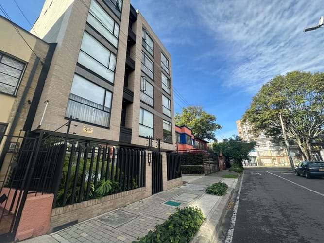 Apartamento de 1 alcoba en arriendo en San Luis, Bogotá, 28 m² · foto 3 de 24