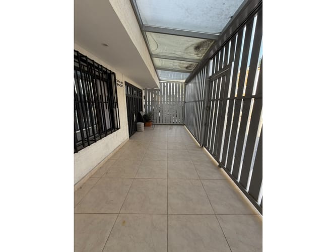 Casa de 3 alcobas en venta en Los Cambulos, Neiva, 120 m² · foto 3 de 24