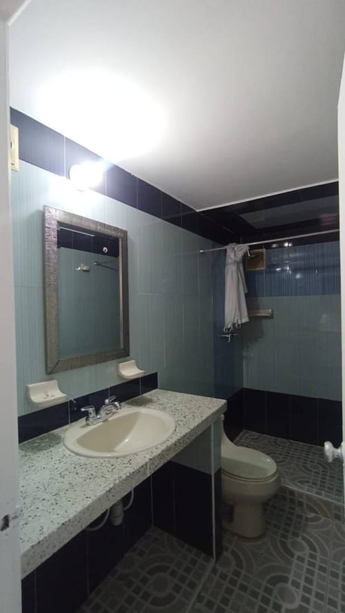 Casa de 5 alcobas en venta en Castilla, Bogotá, 240 m² · foto 16 de 23