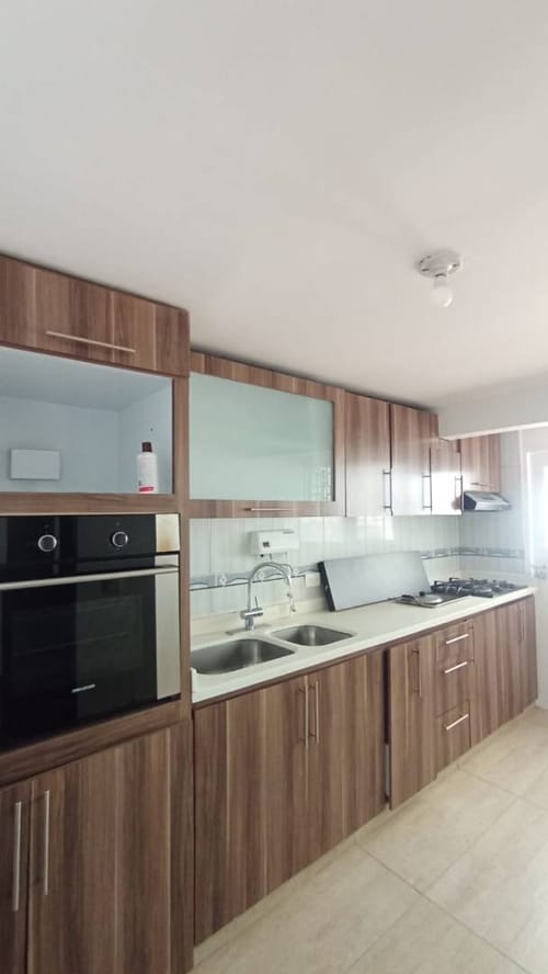 Casa de 5 alcobas en venta en Castilla, Bogotá, 240 m² · foto 4 de 23