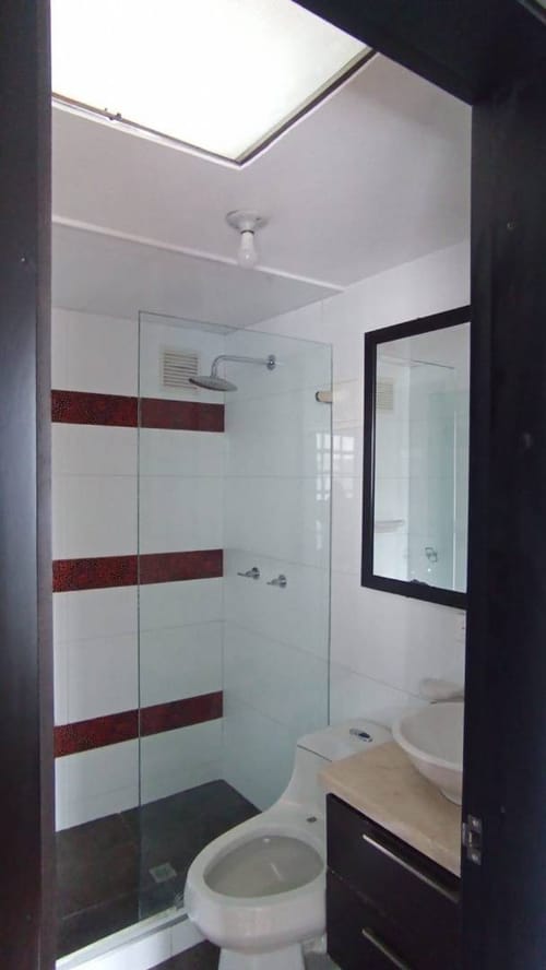 Casa de 5 alcobas en venta en Castilla, Bogotá, 240 m² · foto 14 de 23