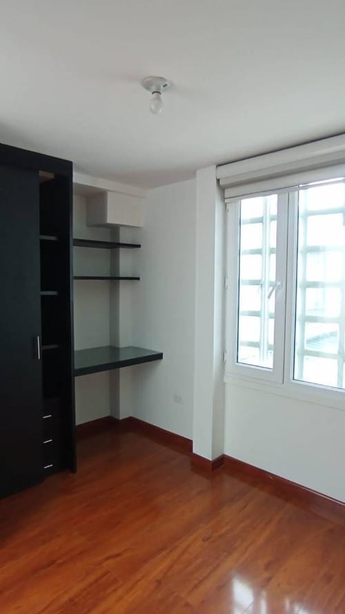 Casa de 5 alcobas en venta en Castilla, Bogotá, 240 m² · foto 23 de 23