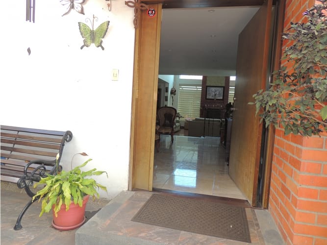 Casa de 4 alcobas en venta en El Abra, Cota, 380 m² · foto 3 de 24