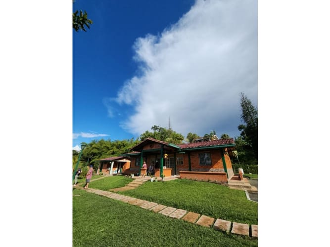 Casa de 4 alcobas en venta en Condina, Pereira, 265 m² · foto 3 de 15