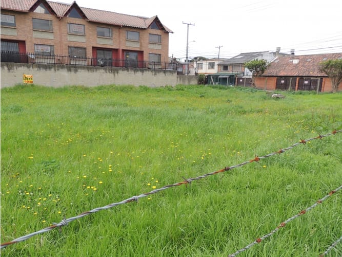 Lote en venta en Chilacos, Chía, 2249 m² · foto 8 de 12