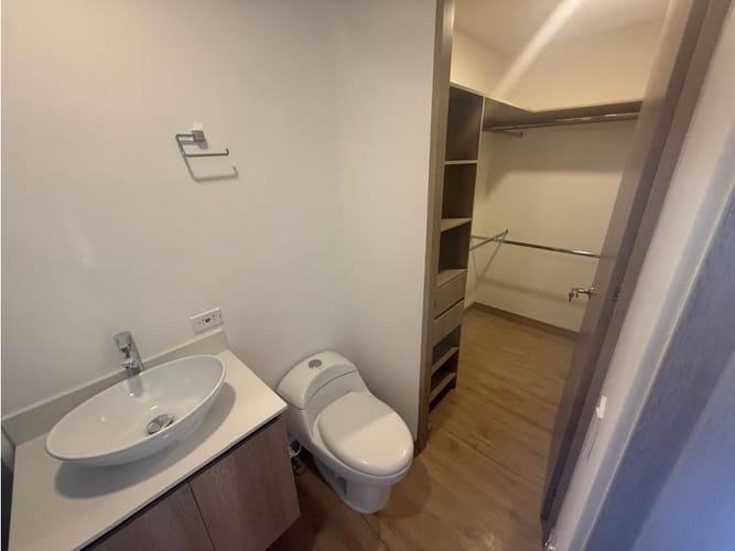 Apartamento de 1 alcoba en venta en La Ceja, 41 m² · foto 9 de 16
