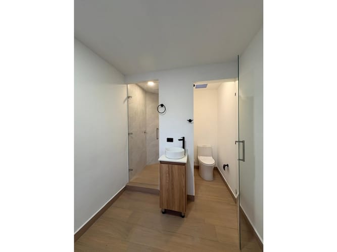 Apartamento de 3 alcobas en venta en Florida Nueva, Medellín, 106 m² · foto 7 de 13