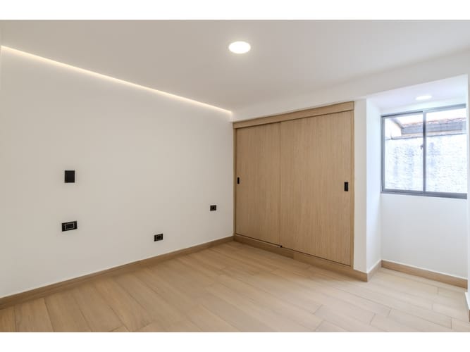 Apartamento de 3 alcobas en venta en Florida Nueva, Medellín, 106 m² · foto 8 de 13
