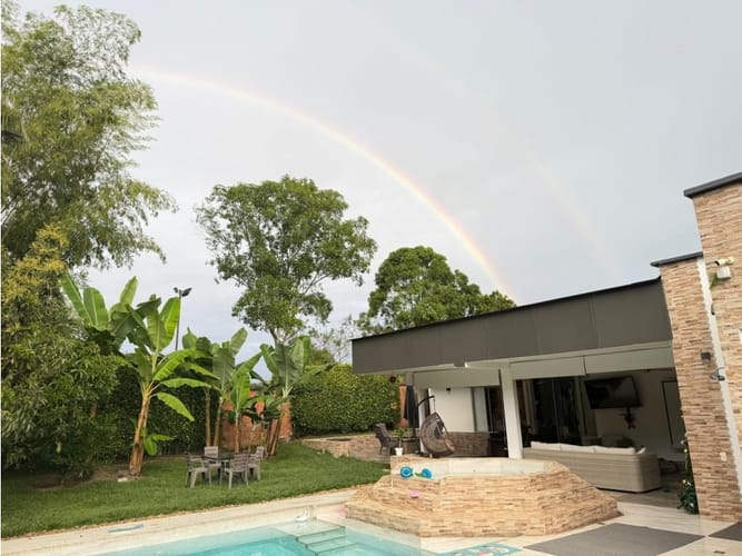 Casa de 4 alcobas en venta en Cerritos, Pereira, 246 m² · foto 3 de 16