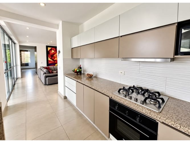 Casa de 3 alcobas en venta en Pueblito Cafetero, Pereira, 290 m² · foto 4 de 8