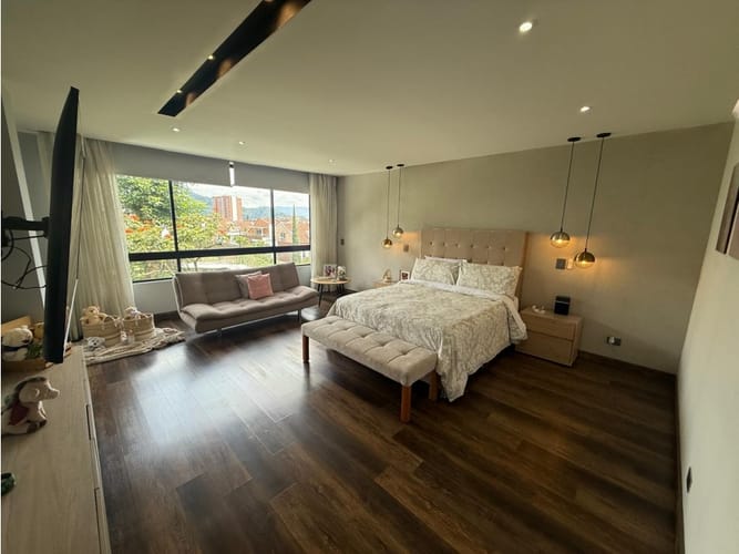 Casa de 4 alcobas en venta en La Chinca, La Estrella, 216 m² · foto 13 de 24