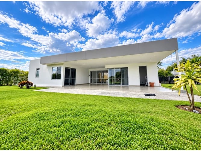 Casa de 3 alcobas en venta en Pueblito Cafetero, Pereira, 290 m² · foto 7 de 8