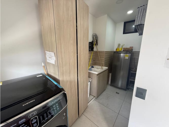 Casa de 4 alcobas en venta en La Chinca, La Estrella, 216 m² · foto 17 de 24