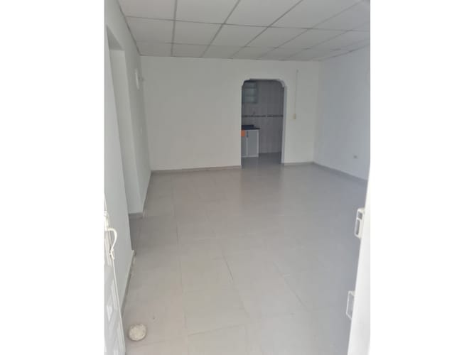 Casa de 3 alcobas en venta en Villa Del Carmen, Santa Marta, 80 m² · foto 3 de 17
