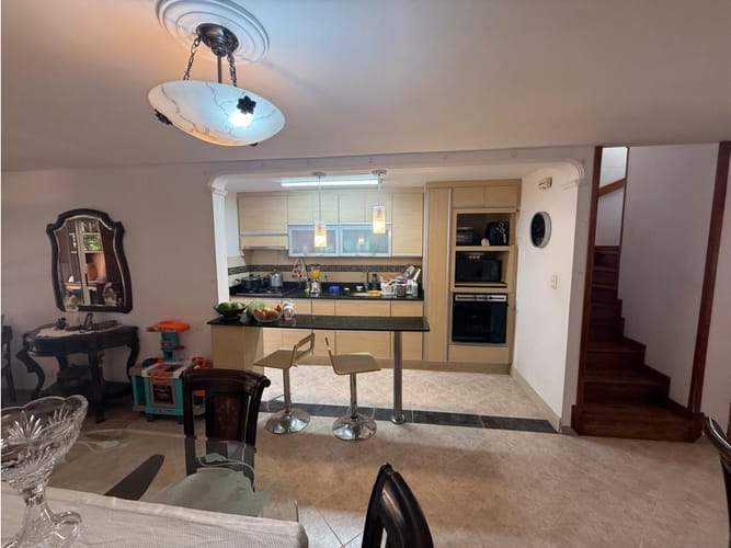 Casa de 3 alcobas en venta en San Isidro, Medellín, 186 m² · foto 6 de 24