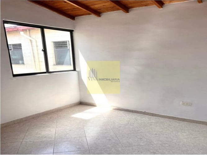 Apartamento de 3 alcobas en venta en El Ajizal, Itagüí, 60 m² · foto 3 de 8