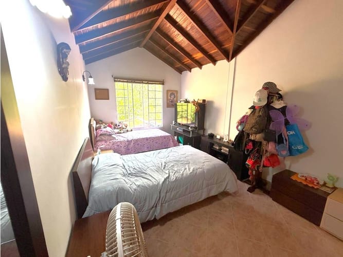 Casa de 3 alcobas en venta en San Isidro, Medellín, 186 m² · foto 8 de 24