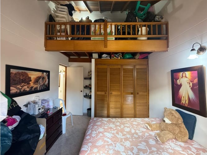 Casa de 3 alcobas en venta en San Isidro, Medellín, 186 m² · foto 12 de 24
