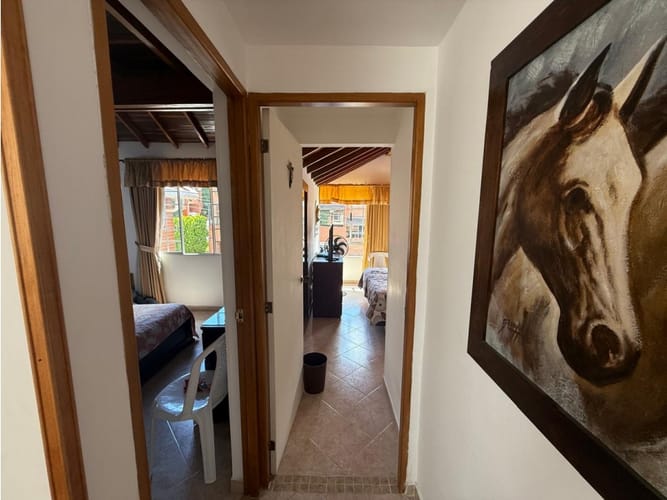 Casa de 3 alcobas en venta en San Isidro, Medellín, 186 m² · foto 20 de 24