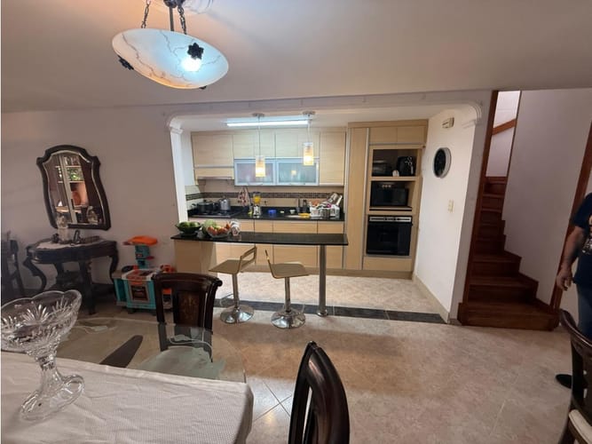 Casa de 3 alcobas en venta en San Isidro, Medellín, 186 m² · foto 22 de 24