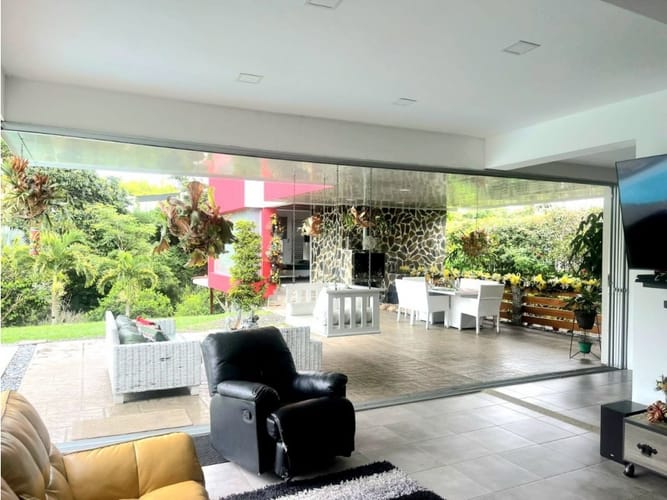 Casa de 4 alcobas en venta en Pueblito Cafetero, Pereira, 450 m² · foto 9 de 10