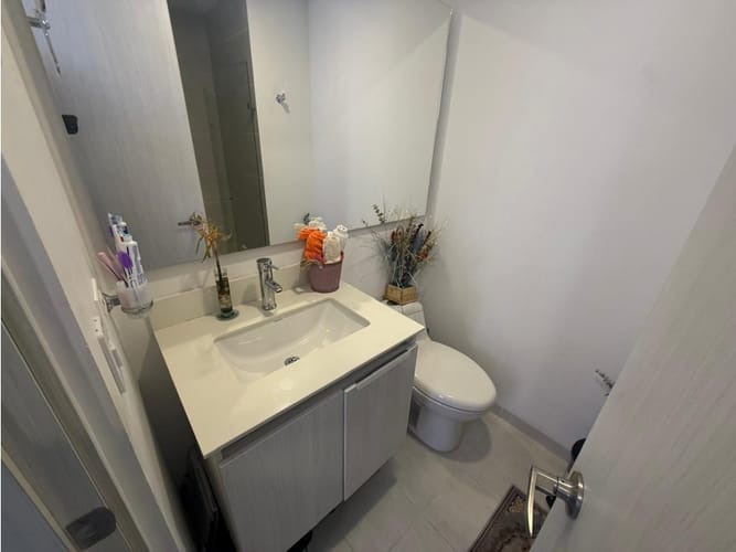 Apartamento de 3 alcobas en venta en Los Alcazares, Sabaneta, 79 m² · foto 14 de 15