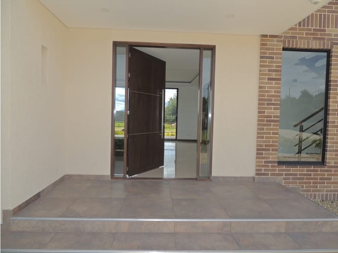 Casa de 3 alcobas en venta en Parcelas, Cota, 240 m² · foto 3 de 24