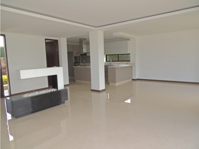 Casa de 3 alcobas en venta en Parcelas, Cota, 240 m² · foto 8 de 24