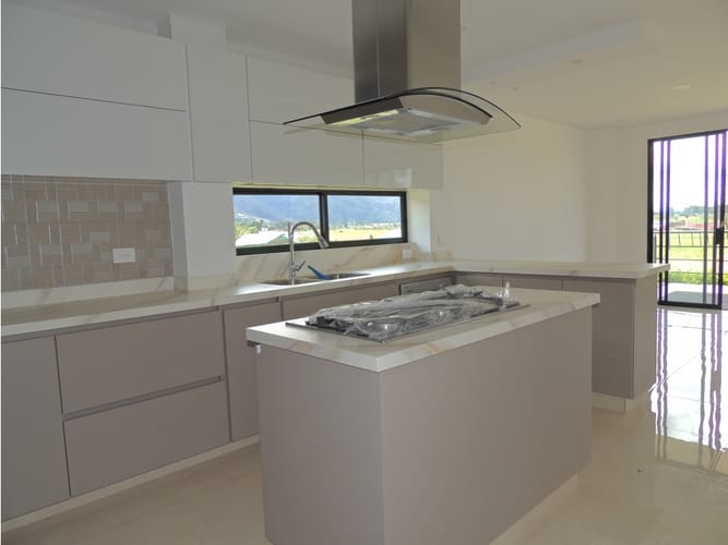 Casa de 3 alcobas en venta en Parcelas, Cota, 240 m² · foto 14 de 24