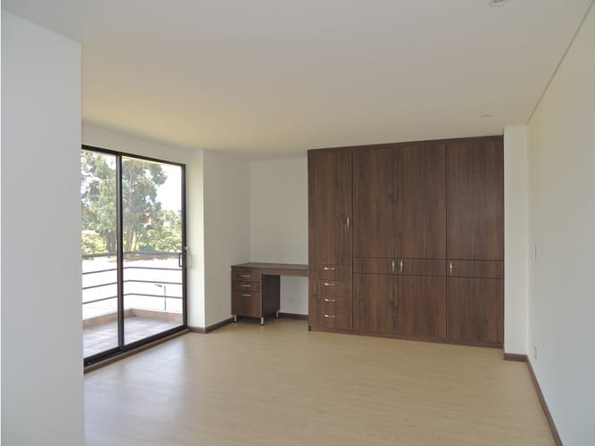 Casa de 3 alcobas en venta en Parcelas, Cota, 240 m² · foto 17 de 24