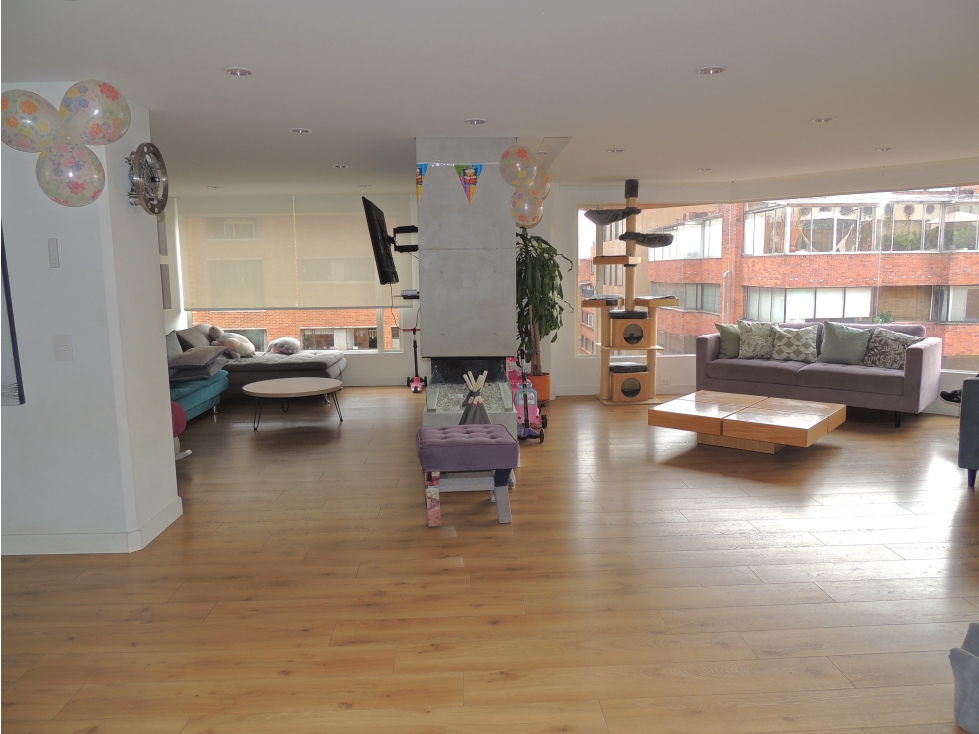 Apartamento en venta en Los Rosales, Bogotá · foto 3 de 24