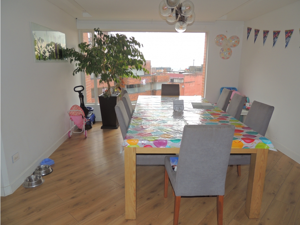 Apartamento en venta en Los Rosales, Bogotá · foto 7 de 24