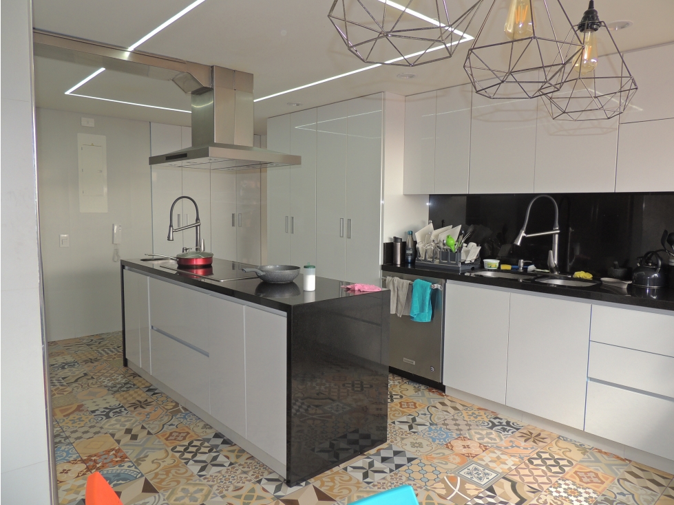 Apartamento en venta en Los Rosales, Bogotá · foto 10 de 24
