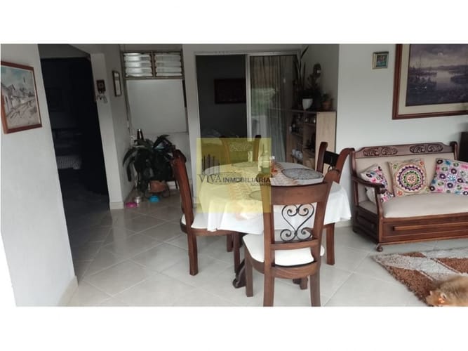 Casa de 10 alcobas en venta en Suramérica, La Estrella, 300 m² · foto 4 de 11