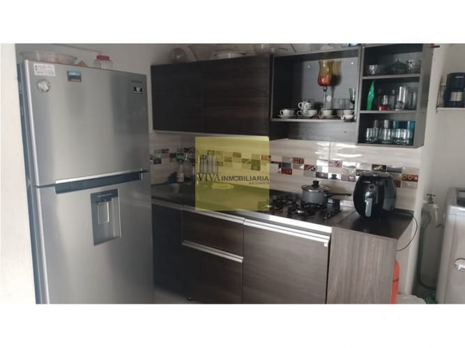 Casa de 10 alcobas en venta en Suramérica, La Estrella, 300 m² · foto 8 de 11