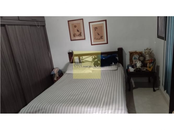 Casa de 10 alcobas en venta en Suramérica, La Estrella, 300 m² · foto 9 de 11