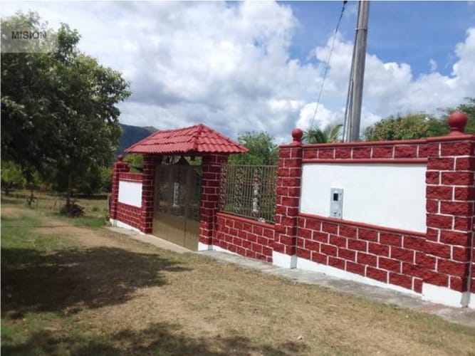 Casa de 3 alcobas en venta en Ricaurte, Ricaurte, 398 m² · foto 6 de 24