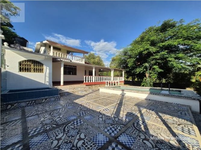 Casa de 3 alcobas en venta en Ricaurte, Ricaurte, 398 m² · foto 14 de 24