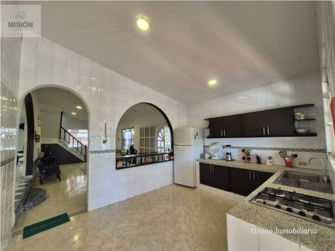 Casa de 3 alcobas en venta en Ricaurte, Ricaurte, 398 m² · foto 24 de 24