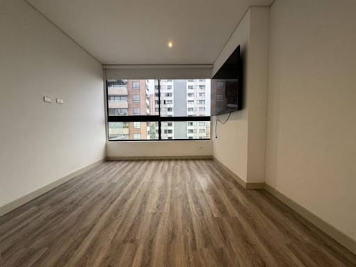 Apartaestudio en arriendo en El Tesoro, Medellín, 61 m² · foto 7 de 11