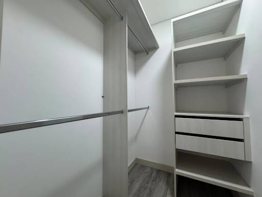 Apartaestudio en arriendo en El Tesoro, Medellín, 61 m² · foto 9 de 11
