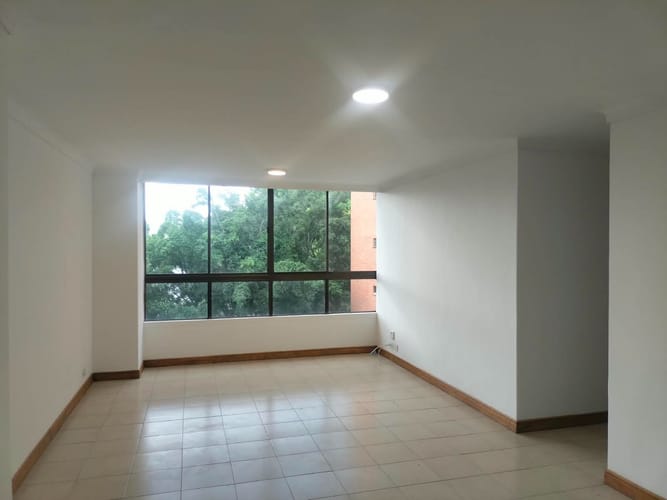 Apartamento de 2 alcobas en arriendo en Santa María De Los Ángeles, Medellín, 72 m² · foto 2 de 14