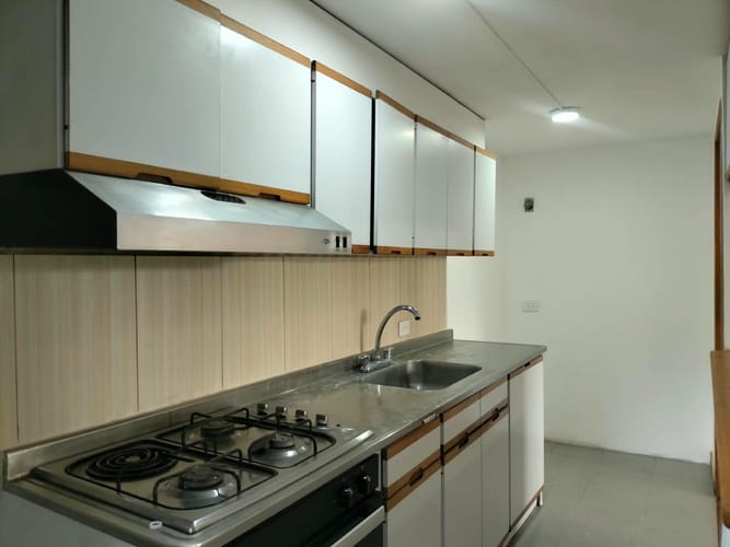 Apartamento de 2 alcobas en arriendo en Santa María De Los Ángeles, Medellín, 72 m² · foto 3 de 14