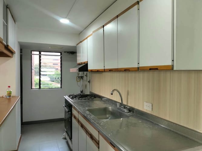 Apartamento de 2 alcobas en arriendo en Santa María De Los Ángeles, Medellín, 72 m² · foto 4 de 14