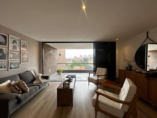 Apartamento de 3 alcobas en venta en Loma Del Chocho, Envigado, 126 m² · foto 7 de 24