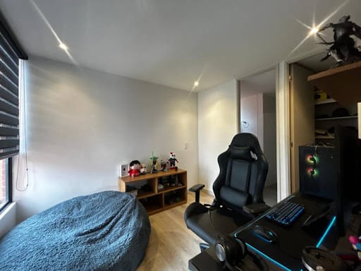 Apartamento de 3 alcobas en venta en Loma Del Chocho, Envigado, 126 m² · foto 14 de 24