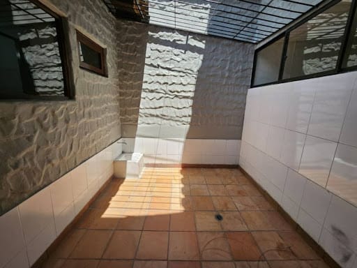 Casa de 8 alcobas en arriendo en Conquistadores, Medellín, 350 m² · foto 14 de 24