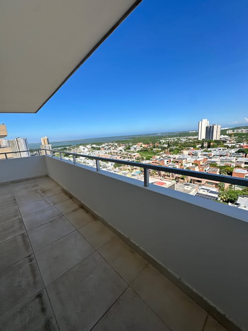 Apartamento de 3 alcobas en venta en Universal, Barranquilla, 165 m² · foto 16 de 24