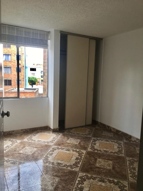 Apartamento de 3 alcobas en arriendo en Américas Central, Bogotá, 70 m² · foto 5 de 10