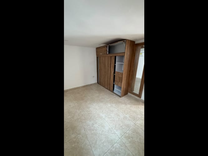 Casa de 5 alcobas en arriendo en Crespo, Cartagena, 250 m² · foto 3 de 13